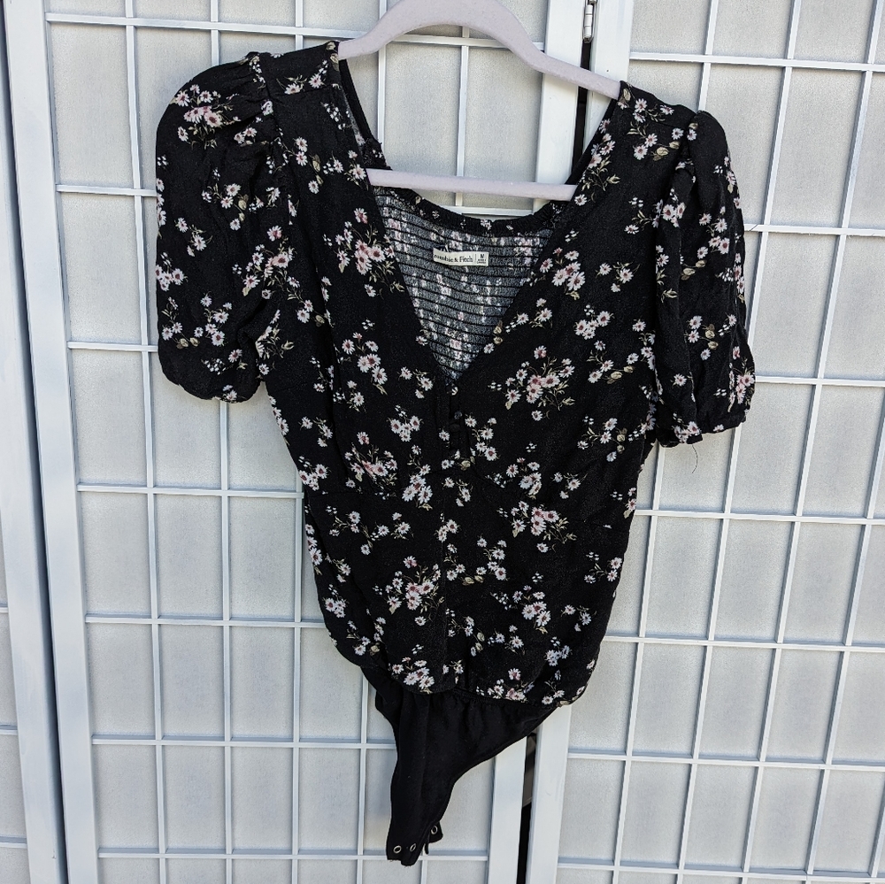 Abercrombie & Fitch Floral Blouses Bodysuit (Thong in Back)